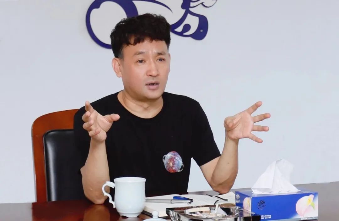 凝心聚力·贏創(chuàng)未來 | 花花牛乳業(yè)集團(tuán)召開營銷、養(yǎng)殖及飼料經(jīng)營工作會議