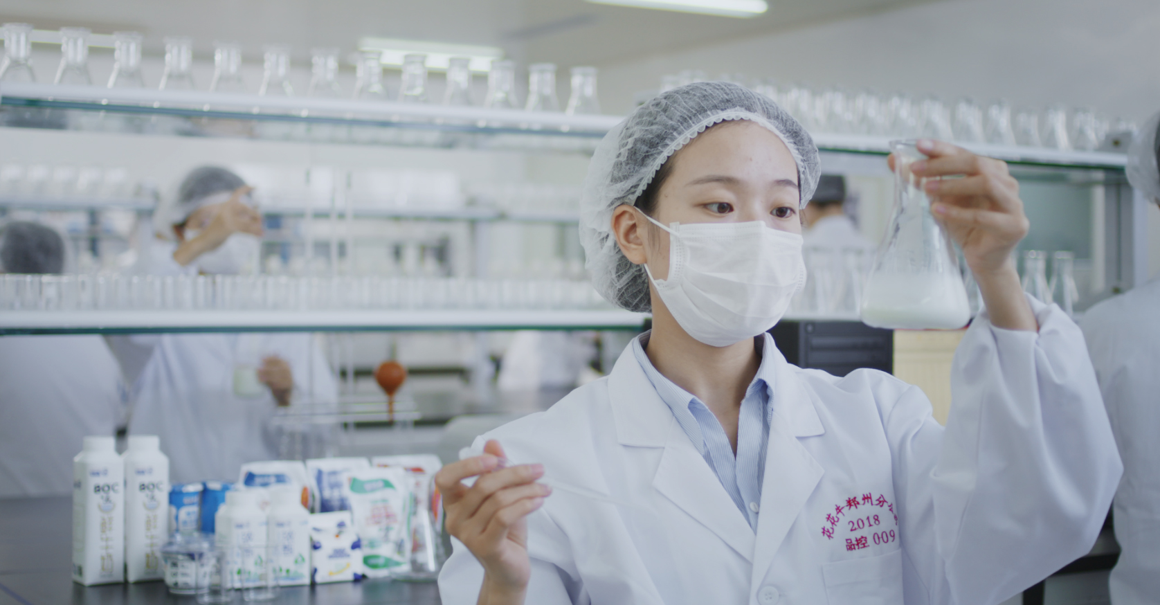 榮膺乳業(yè)三大金獎，花花牛以產(chǎn)業(yè)融合發(fā)展推進(jìn)奶業(yè)高質(zhì)量發(fā)展