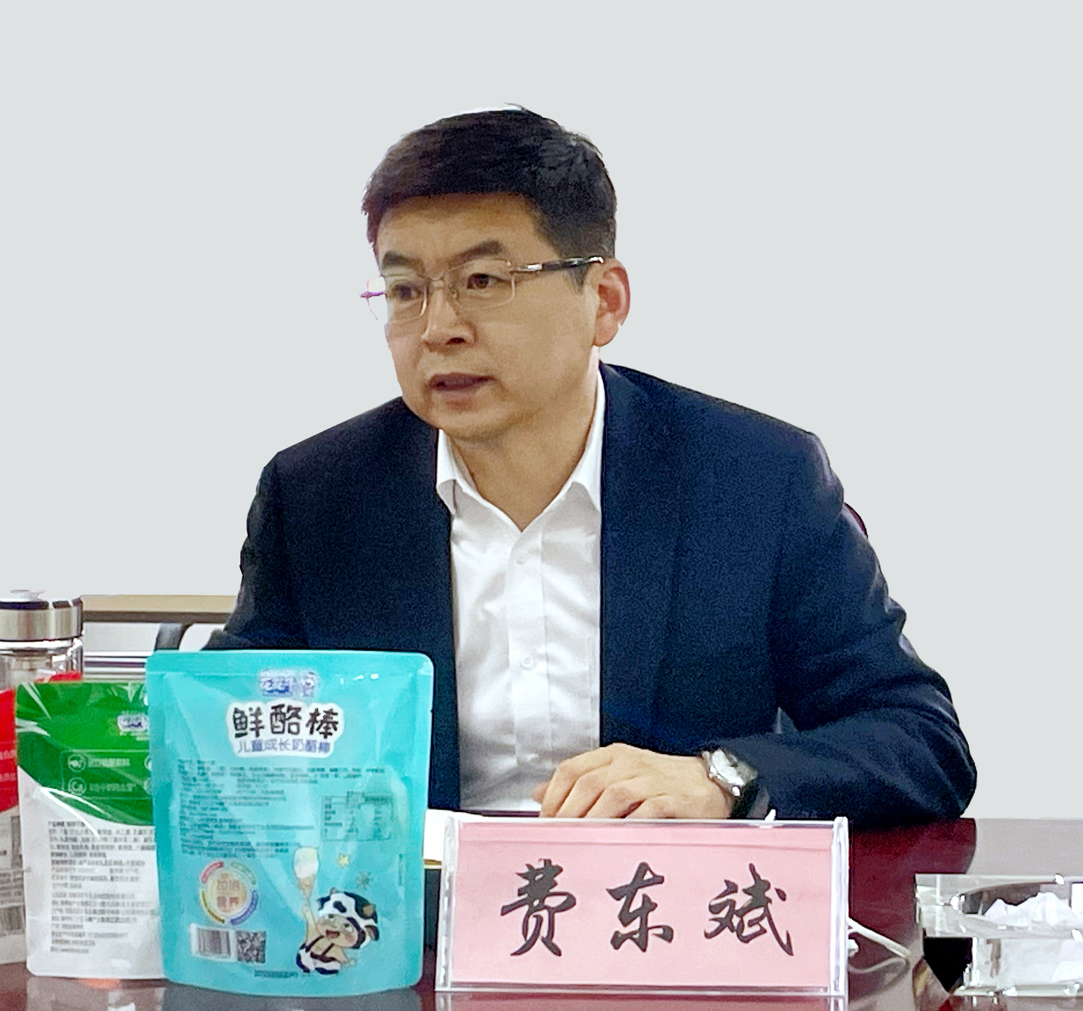河南省委常委、副省長費(fèi)東斌蒞臨 花花牛乳業(yè)集團(tuán)調(diào)研