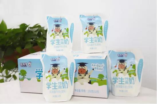 花花牛首款愛克林低溫學生飲用酸牛奶上市啦！?。? title=