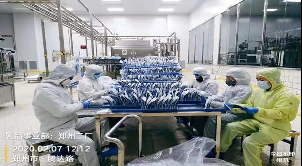 花花牛 | 疾風(fēng)來臨，你是不是勁草？