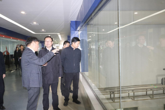 寧夏回族自治區(qū)農(nóng)業(yè)農(nóng)村廳黨組書(shū)記、廳長(zhǎng)王剛一行蒞臨花花牛乳業(yè)集團(tuán)調(diào)研